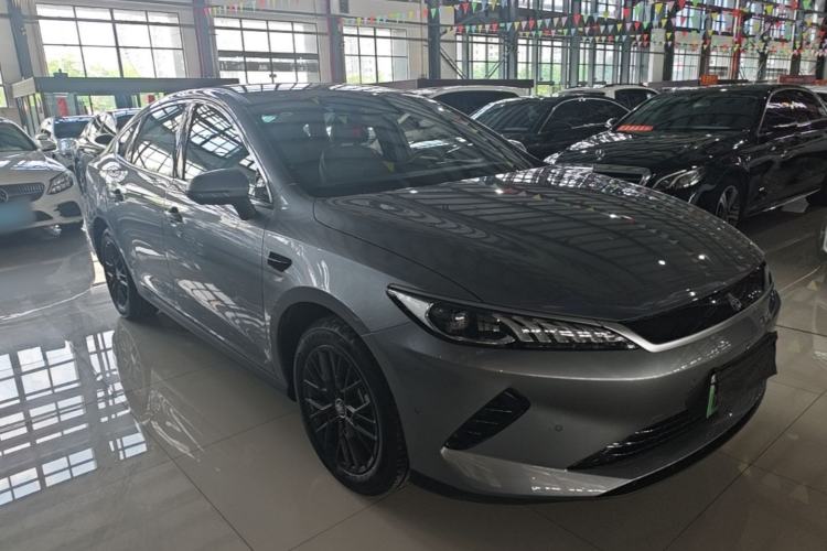 Used BYD Qin PLUS 2025 EV Smart Drive Edition 510KM Leading Model Front Right 45 Deg