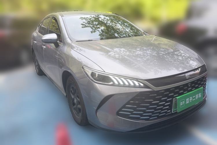 Used BYD Qin PLUS 2025 DM-i Smart Drive 55KM Leading Model Front Right 45 Deg