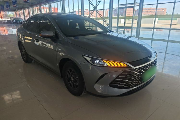 Used BYD Qin PLUS 2025 DM-i Smart Drive 55KM Leading Model Front Right 45 Deg