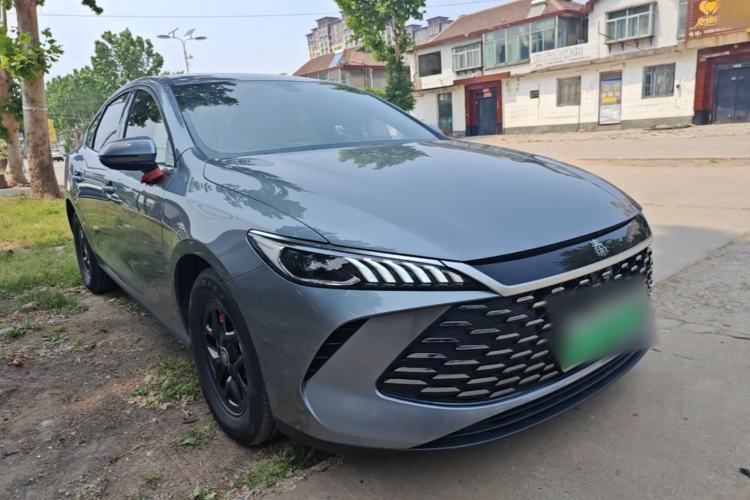 Used BYD Qin PLUS 2025 DM-i Smart Drive 55KM Leading Model Front Right 45 Deg