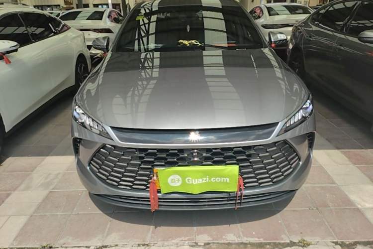 Used BYD Qin PLUS 2025 DM-i Smart Drive 55KM Leading Model Front