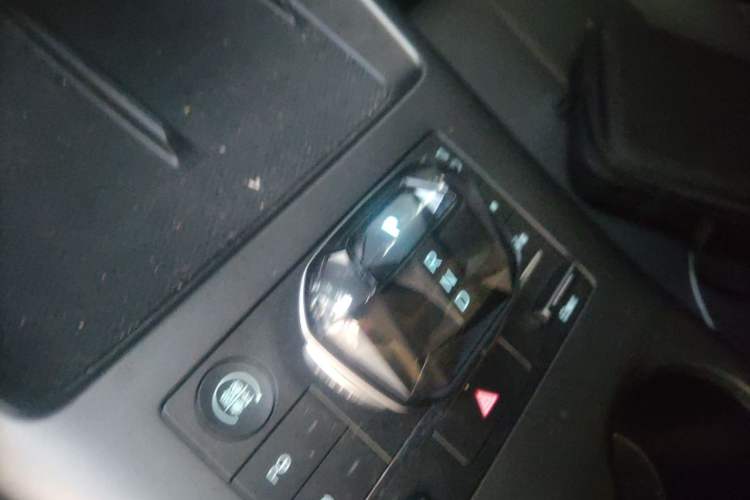 Used BYD Qin PLUS 2025 EV Smart Drive Edition 510KM Leading Model Gear Lever