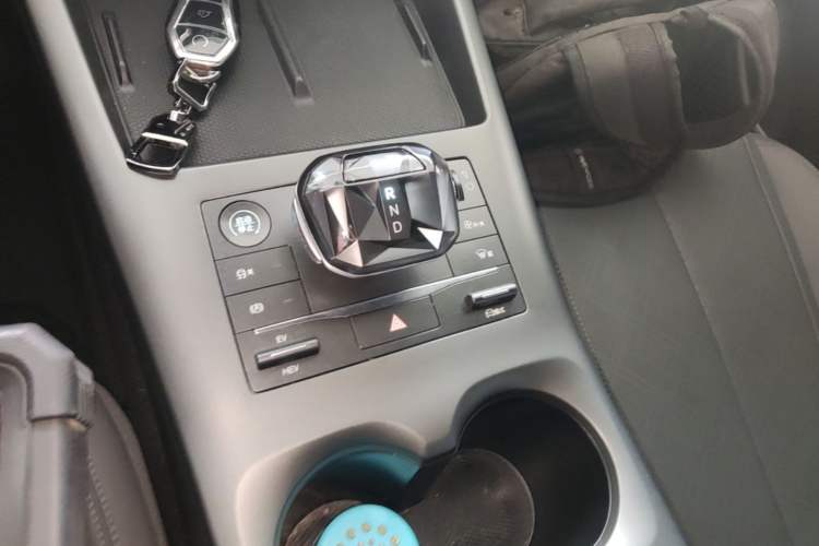 Used BYD Qin PLUS 2025 DM-i Smart Drive 55KM Leading Model Gear Lever