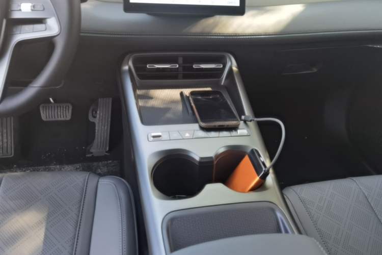Used BYD Qin PLUS  Gear Lever