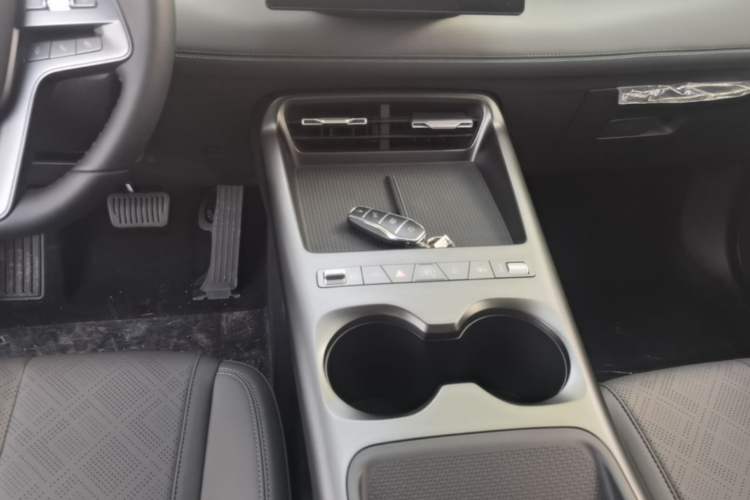 Used BYD Qin PLUS  Gear Lever