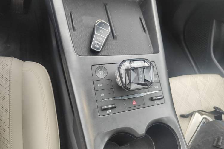 Used BYD Qin PLUS 2025 EV Smart Drive Version 510KM Beyond Model Gear Lever