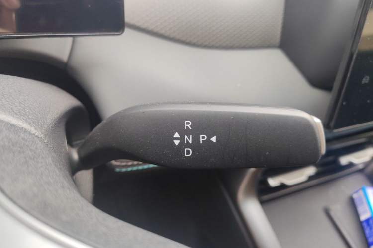 Used BYD Qin PLUS  Gear Lever