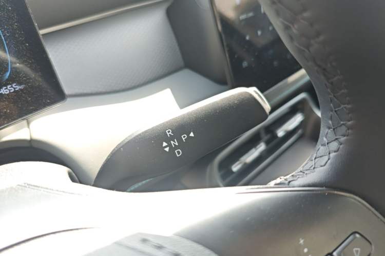 Used BYD Qin PLUS  Gear Lever