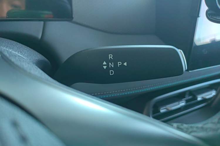 Used BYD Qin PLUS  Gear Lever