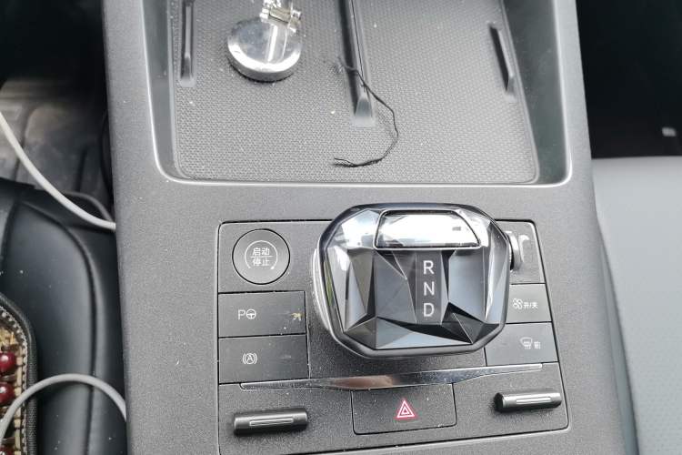 Used BYD Qin PLUS 2025 EV Smart Drive Edition 510KM Leading Model Gear Lever