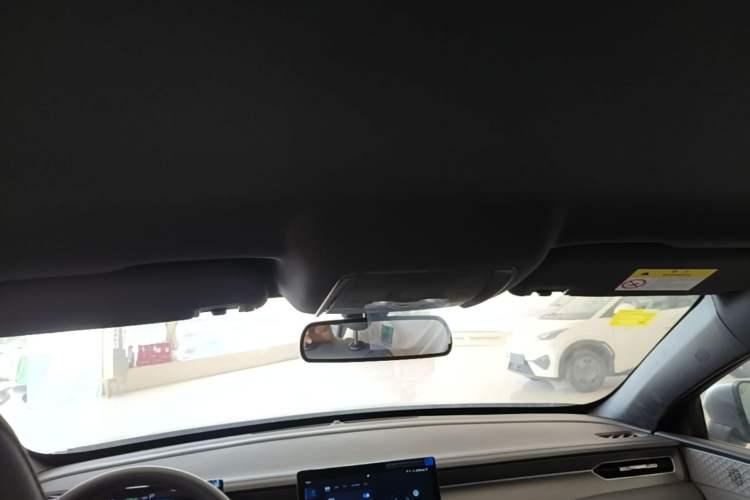 Used BYD Qin PLUS  Headliner