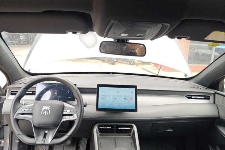 Used BYD Qin PLUS 2025 DM-i Smart Drive 55KM Leading Model Interior 2