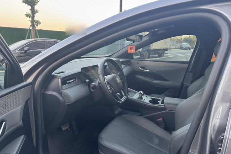Used BYD Qin PLUS 2025 EV Smart Drive Edition 420KM Leading Model Interior 2