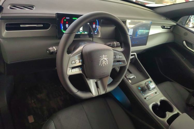 Used BYD Qin PLUS 2025 DM-i Smart Drive 55KM Leading Model Interior 2