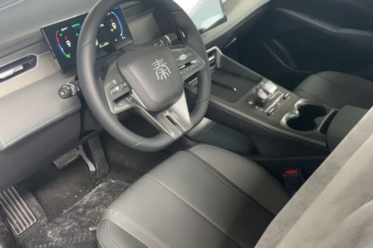 Used BYD Qin PLUS 2025 DM-i Smart Drive 55KM Leading Model Interior 2