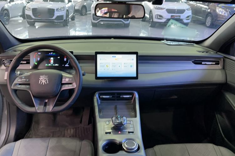 Used BYD Qin PLUS 2025 DM-i Smart Drive 55KM Leading Model Interior 3