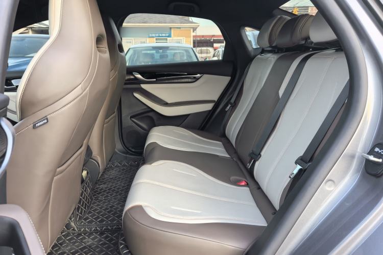Used BYD Qin PLUS 2025 DM-i Smart Drive 55KM Leading Model Interior 3