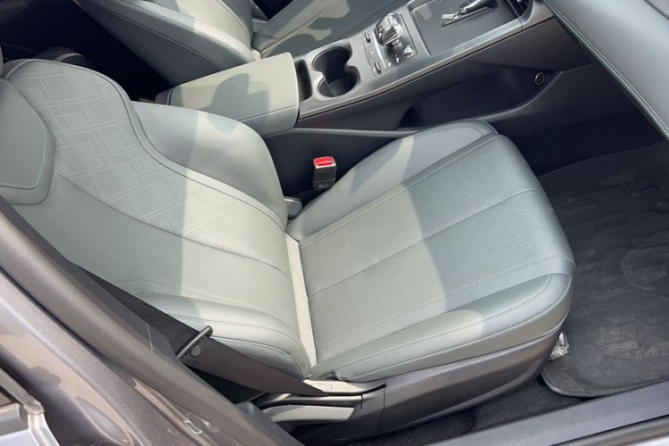 Used BYD Qin PLUS 2025 DM-i Smart Drive 55KM Leading Model Interior 3