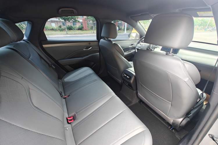 Used BYD Qin PLUS 2025 DM-i Smart Drive 55KM Leading Model Interior 3