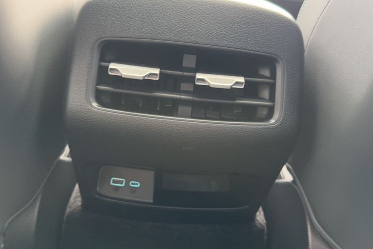 Used BYD Qin PLUS 2025 DM-i Smart Drive 55KM Beyond Model Interior 4