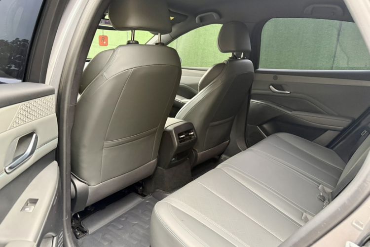 Used BYD Qin PLUS 2025 DM-i Smart Drive 55KM Leading Model Interior 4