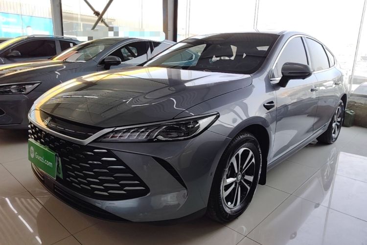 BYD Qin PLUS 2025 DM-i Smart Drive 120KM Superior Model