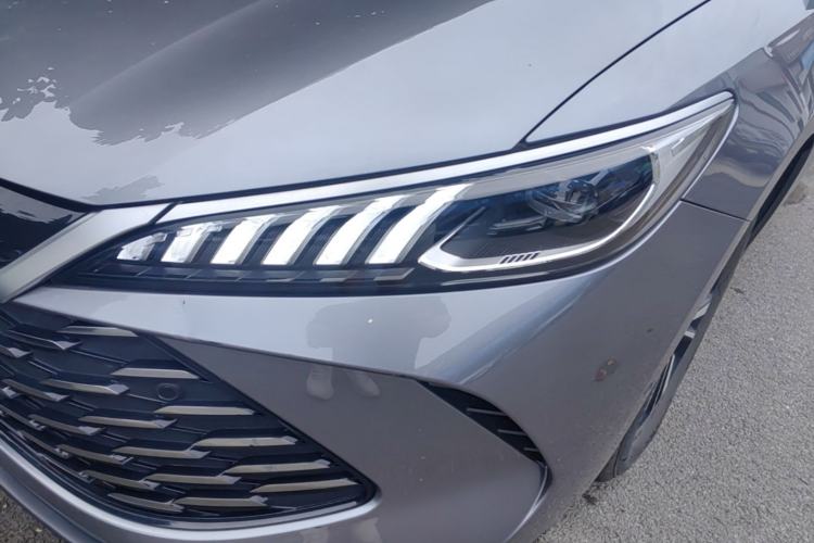 Used BYD Qin PLUS 2025 DM-i Smart Drive 120KM Superior Model Left Front Headlight