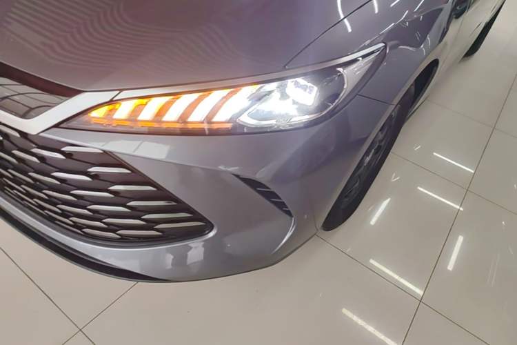 Used BYD Qin PLUS 2025 DM-i Smart Drive 55KM Leading Model Left Front Headlight