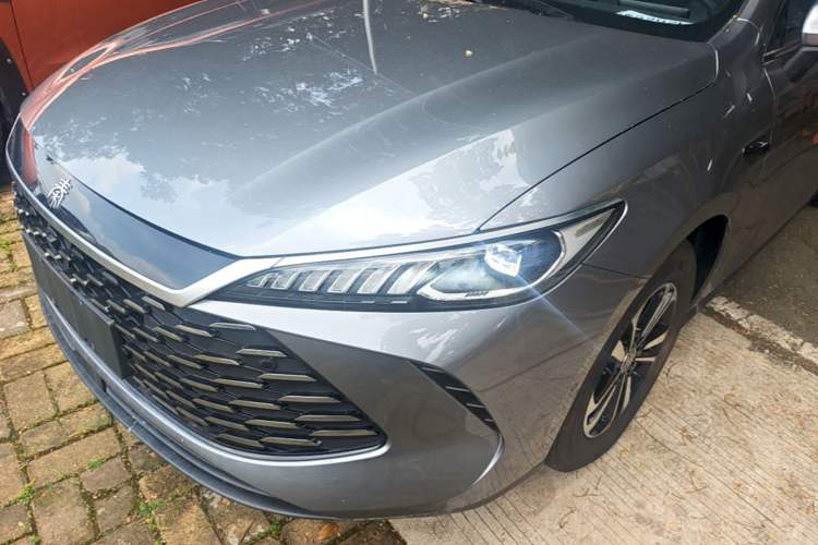 Used BYD Qin PLUS 2025 DM-i Smart Drive 120KM Superior Model Left Front Headlight