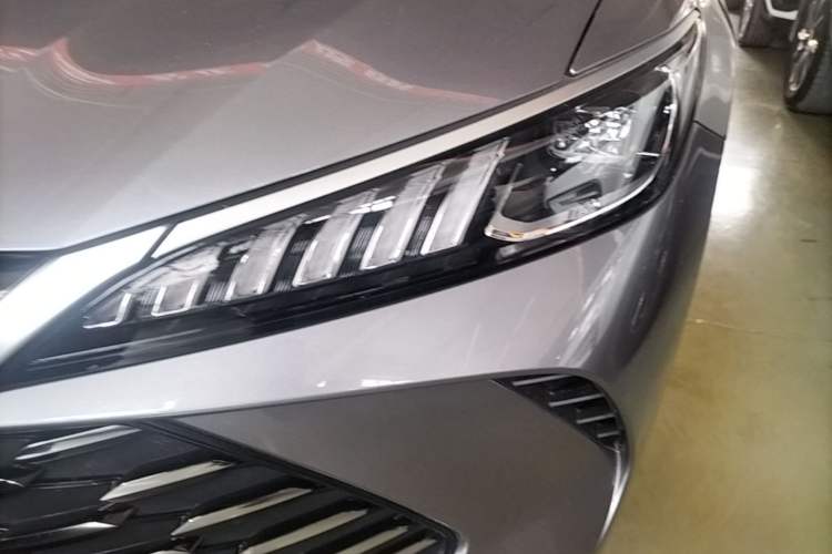 Used BYD Qin PLUS 2025 DM-i Smart Drive 55KM Leading Model Left Front Headlight