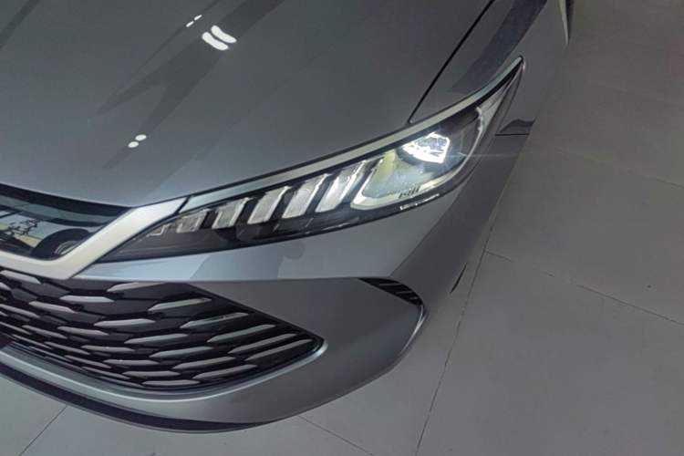 Used BYD Qin PLUS 2025 DM-i Smart Drive 55KM Leading Model Left Front Headlight