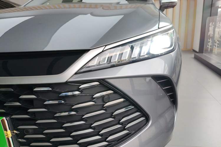Used BYD Qin PLUS 2025 DM-i Smart Drive 55KM Beyond Model Left Front Headlight