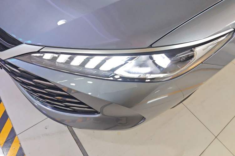 Used BYD Qin PLUS 2025 DM-i Smart Drive 55KM Leading Model Left Front Headlight