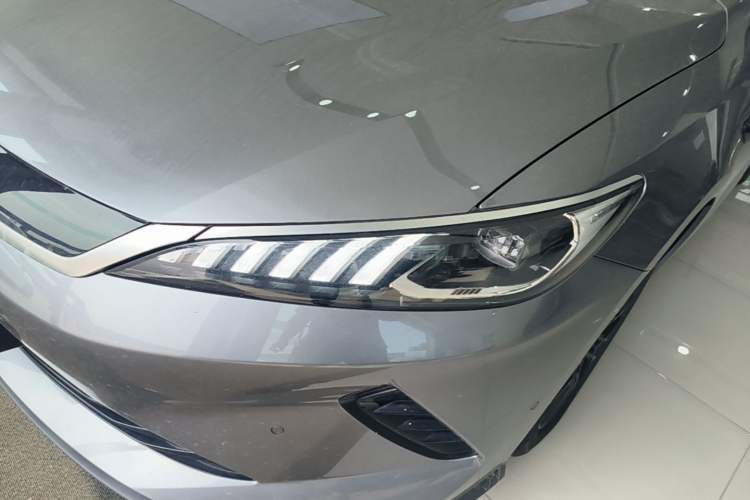 Used BYD Qin PLUS 2025 EV Smart Drive Edition 420KM Leading Model Left Front Headlight