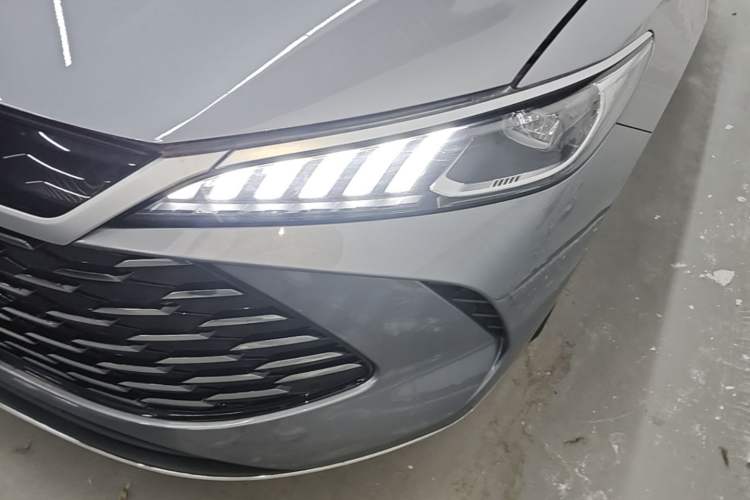 Used BYD Qin PLUS 2025 DM-i Smart Drive 55KM Leading Model Left Front Headlight