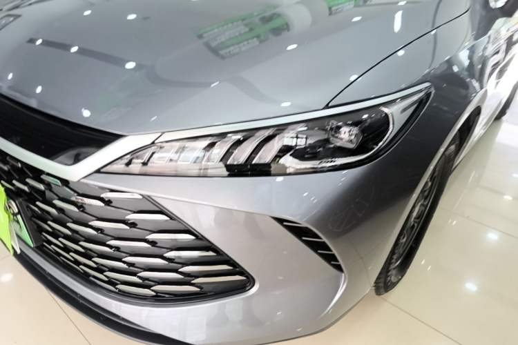 Used BYD Qin PLUS 2025 DM-i Smart Drive 55KM Leading Model Left Front Headlight
