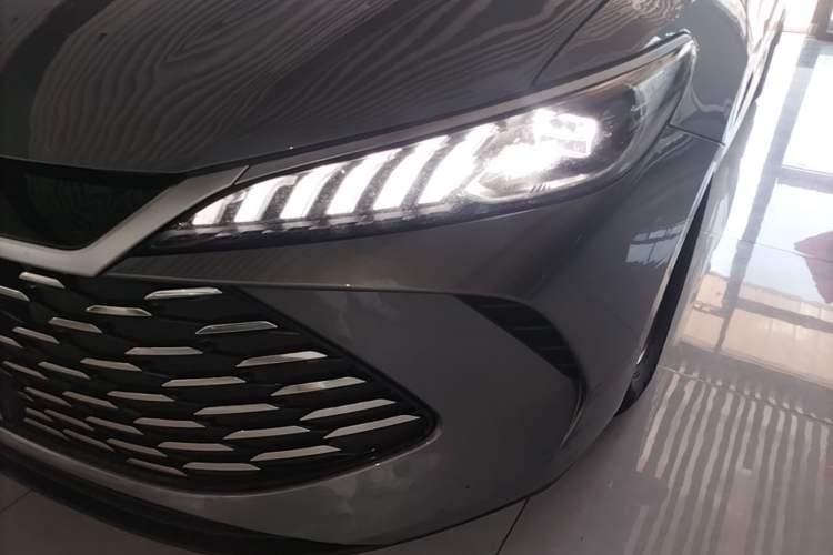 Used BYD Qin PLUS 2025 DM-i Smart Drive 55KM Leading Model Left Front Headlight