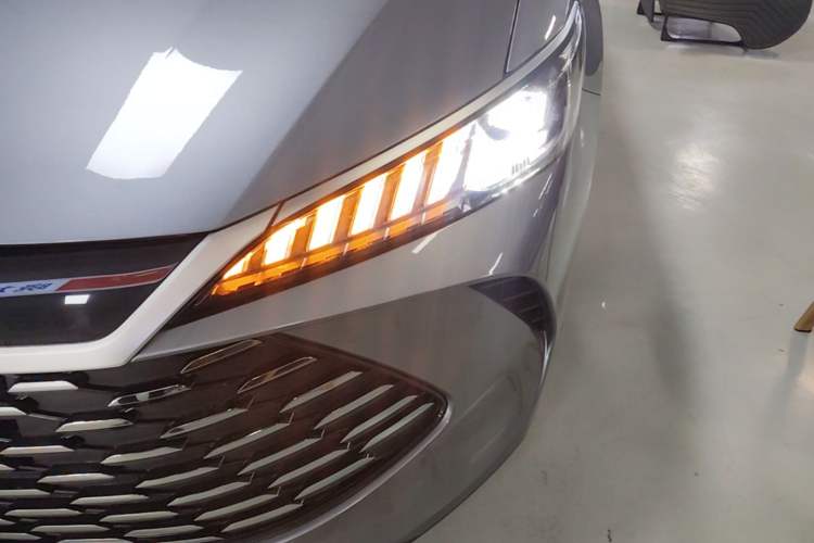 Used BYD Qin PLUS 2025 DM-i Smart Drive 55KM Leading Model Left Front Headlight