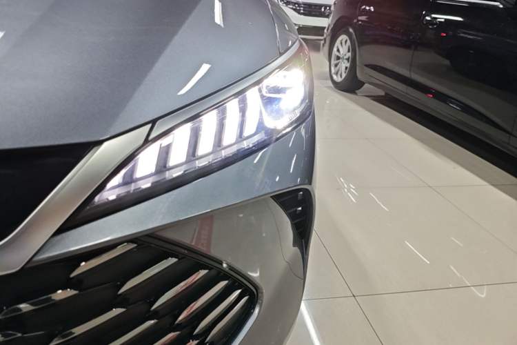 Used BYD Qin PLUS 2025 DM-i Smart Drive 55KM Leading Model Left Front Headlight