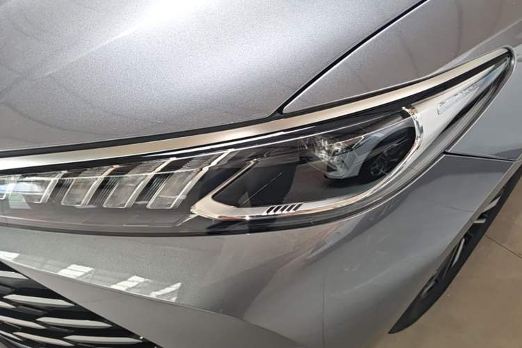 Used BYD Qin PLUS  Left Front Headlight