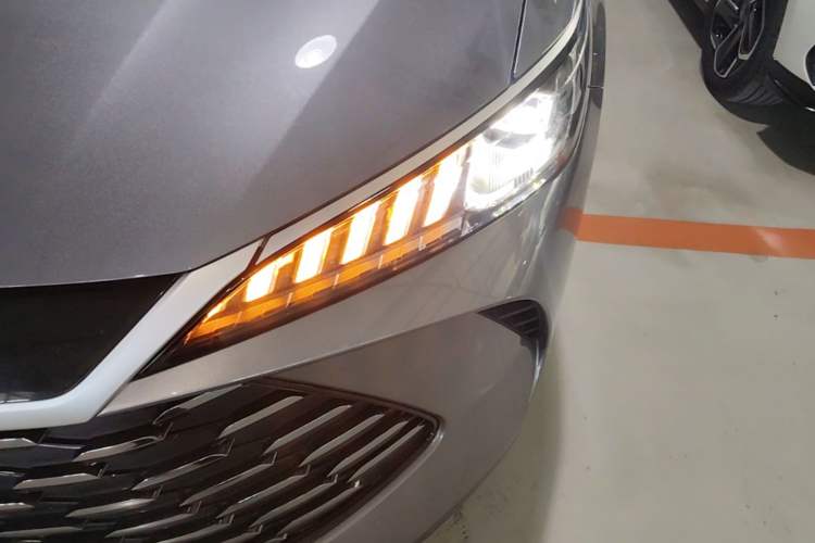Used BYD Qin PLUS 2025 DM-i Smart Drive 55KM Leading Model Left Front Headlight