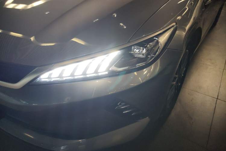 Used BYD Qin PLUS 2025 EV Smart Drive Edition 420KM Leading Model Left Front Headlight