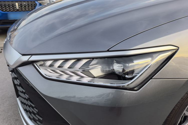 Used BYD Qin PLUS 2025 DM-i Smart Drive 55KM Leading Model Left Front Headlight