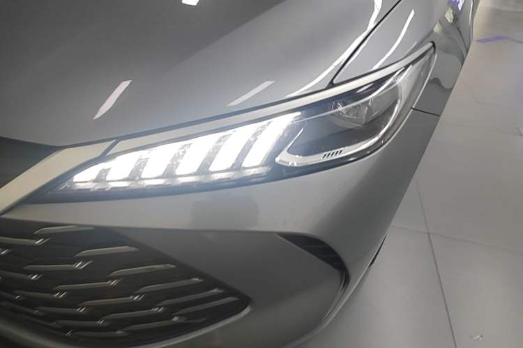 Used BYD Qin PLUS 2025 DM-i Smart Drive 55KM Leading Model Left Front Headlight