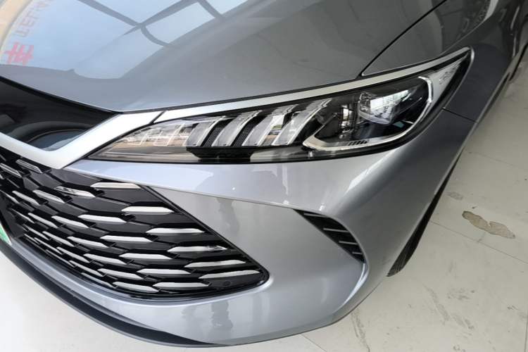 Used BYD Qin PLUS 2025 DM-i Smart Drive 55KM Leading Model Left Front Headlight