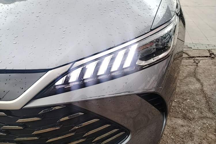 Used BYD Qin PLUS 2025 DM-i Smart Drive 55KM Leading Model Left Front Headlight