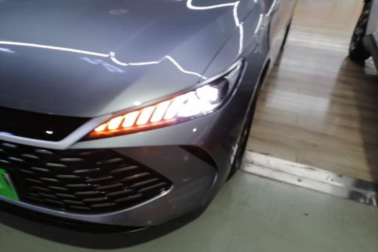 Used BYD Qin PLUS 2025 DM-i Smart Drive 55KM Leading Model Left Front Headlight