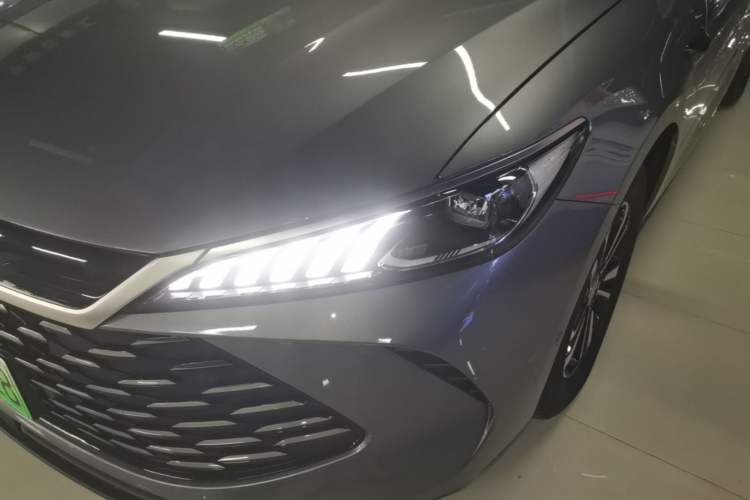 Used BYD Qin PLUS 2025 DM-i Smart Drive 120KM Superior Model Left Front Headlight