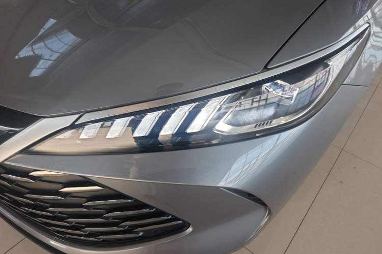 Used BYD Qin PLUS 2025 DM-i Smart Drive 55KM Leading Model Left Front Headlight