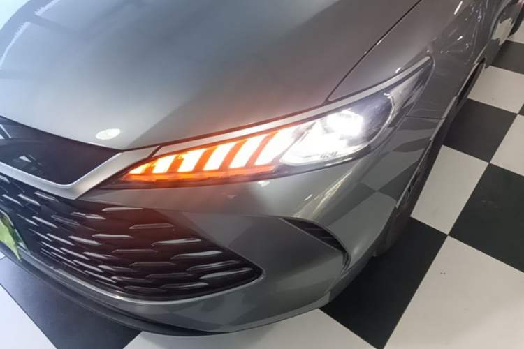 Used BYD Qin PLUS 2025 DM-i Smart Drive 55KM Leading Model Left Front Headlight